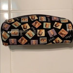 Benefit makeup bag - vinyl